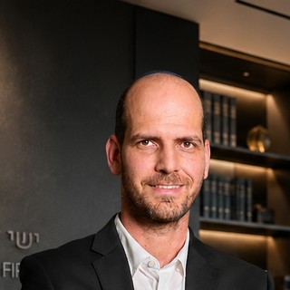 עו״ד ישי לבנון